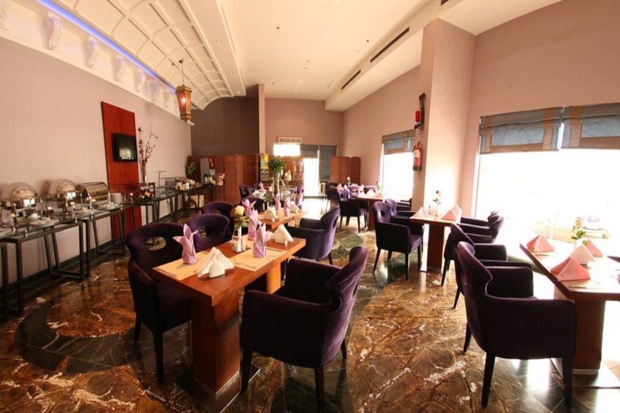 Coral Olaya Hotel Riyadh Bagian luar foto